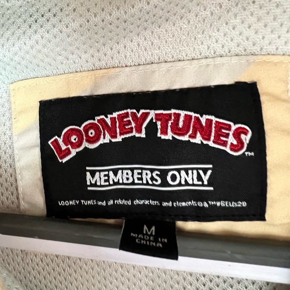 Mens Members Only Looney Tunes Bugs Bunny Windbreaker Jacket Camouflage Size M - Picture 2 of 6